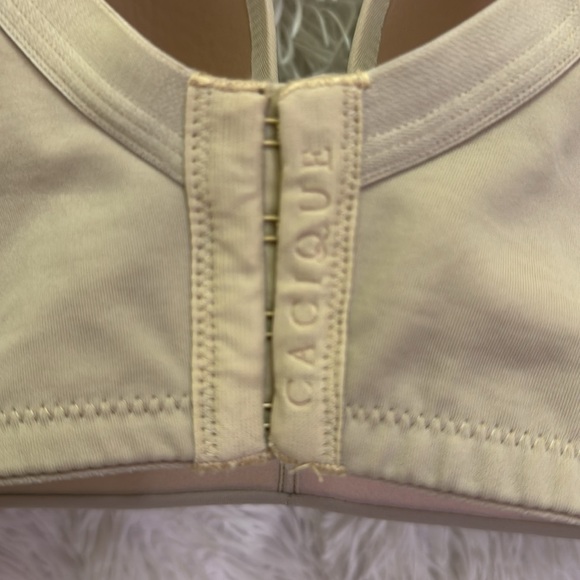 Cacique lightly lined t-shirt no-wire bra no wire 46 DD - Picture 5 of 10